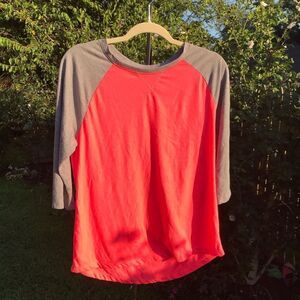 Women’s Baseball Top